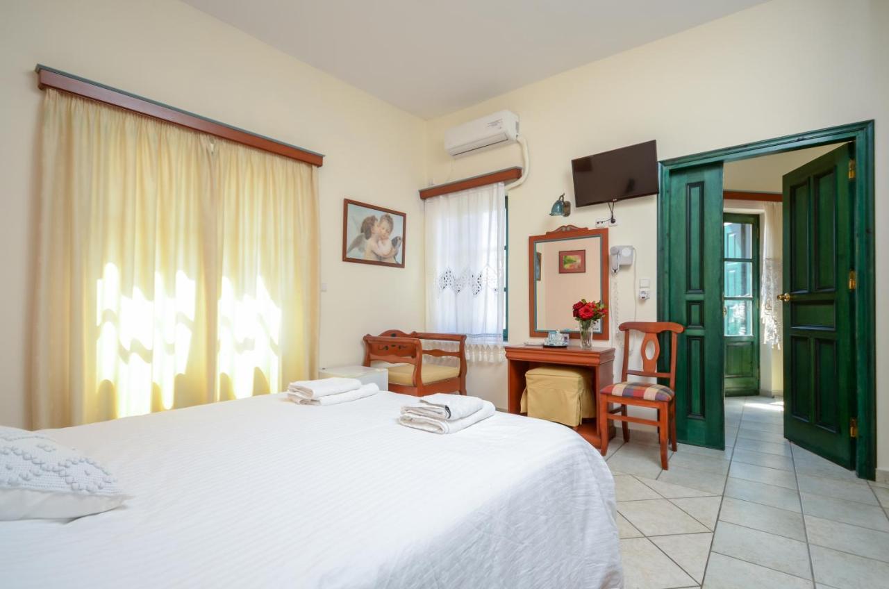 Apollon Hotel Naxos City Екстер'єр фото