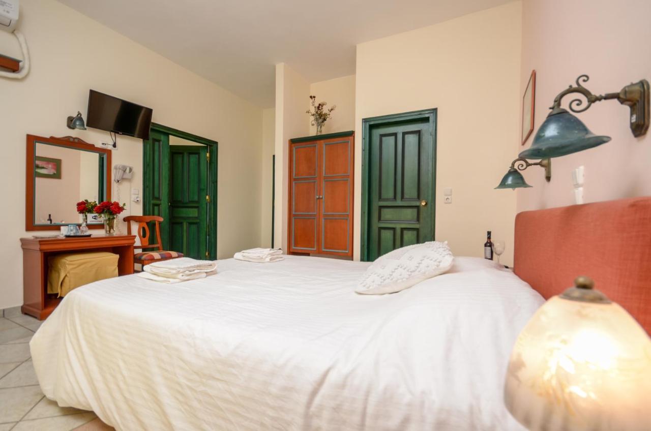 Apollon Hotel Naxos City Екстер'єр фото